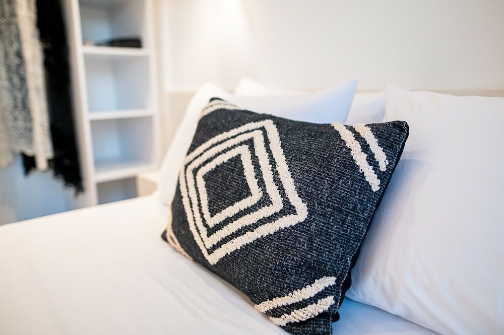 Фото Pebble Garden Orchid