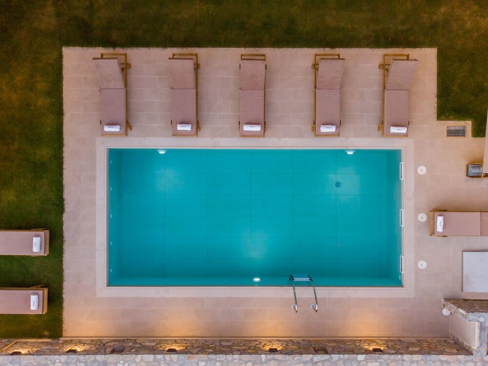 Фото Makris Luxury Rooms - Olympian Collection