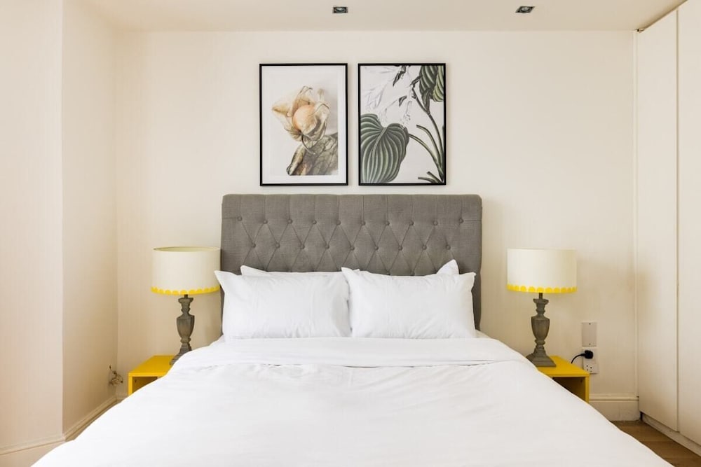 Фото The London Hideout - Glamorous 2bdr Flat With Garden