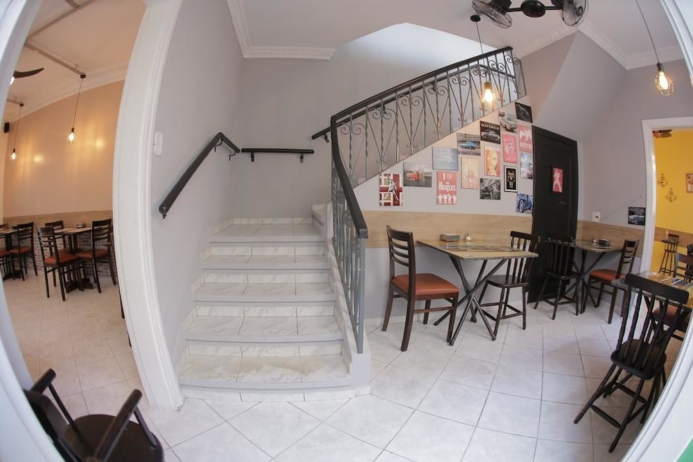 Фото Pousada e Hostel Aqui