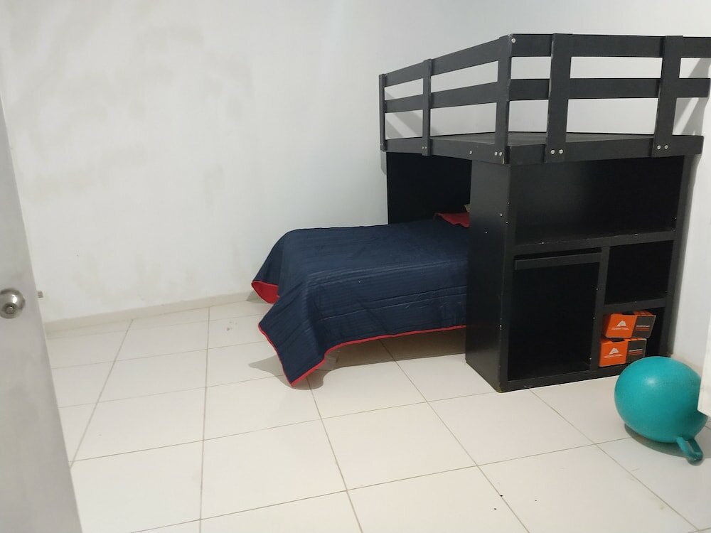 Фото Hermosa casa con jardin y alberca