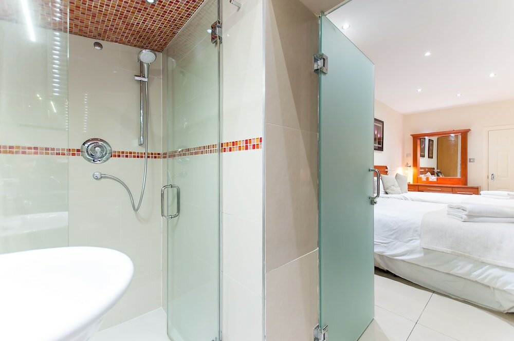 Фото Pml Apartments Gloucester Place