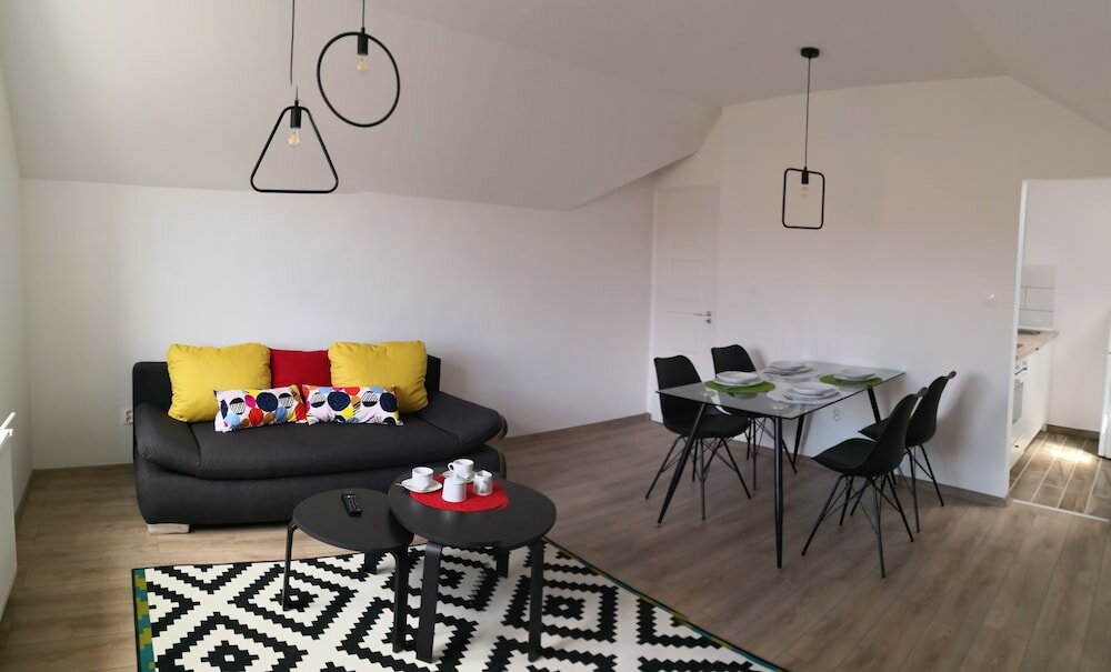 Фото Green Garden Plus Apartman