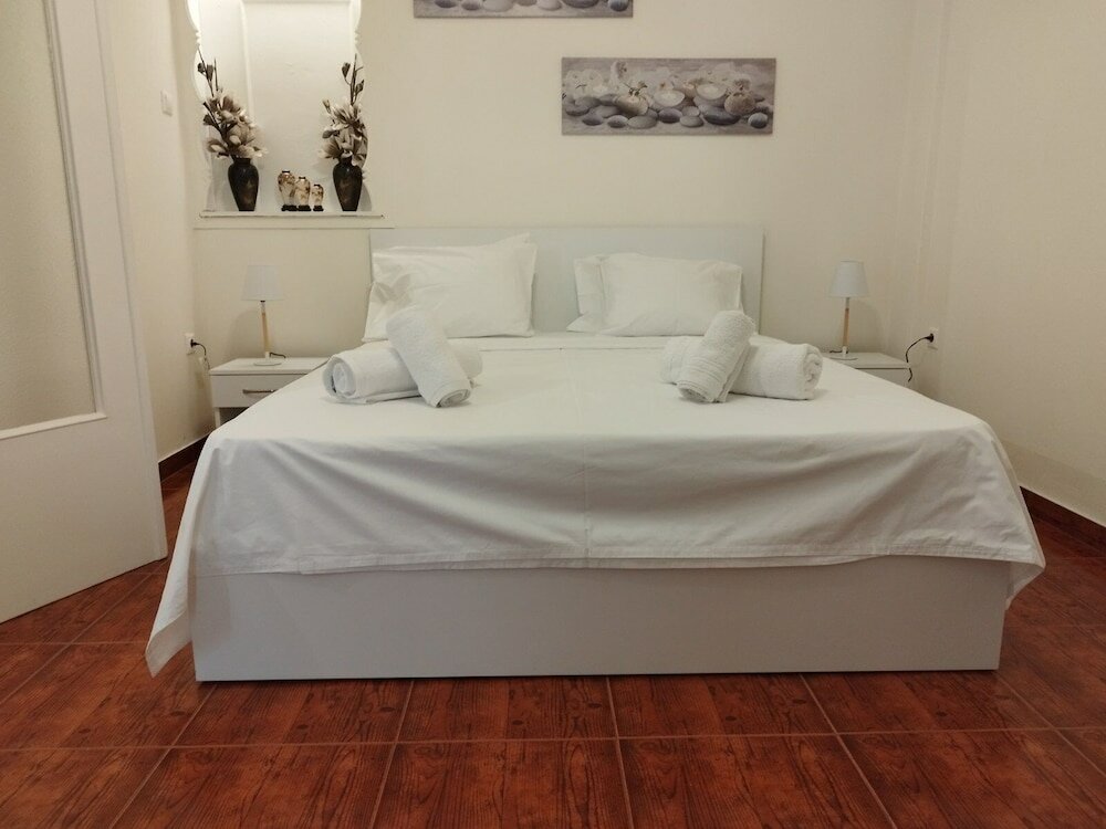 Фото Zeus Apartment