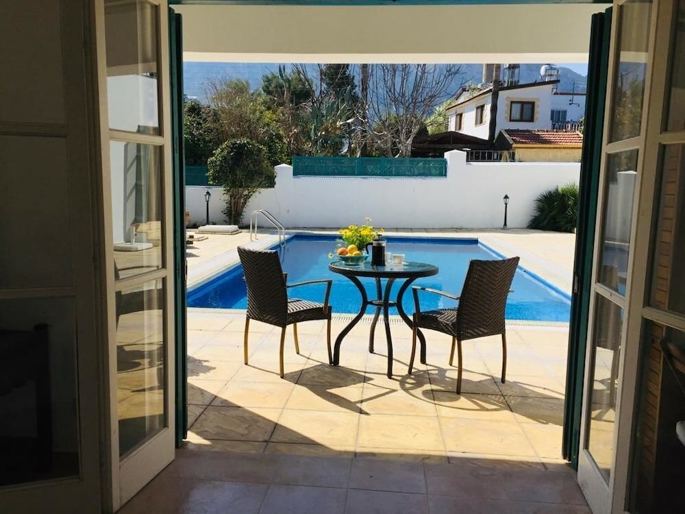 Фото Villa Shifa by Amy Villas