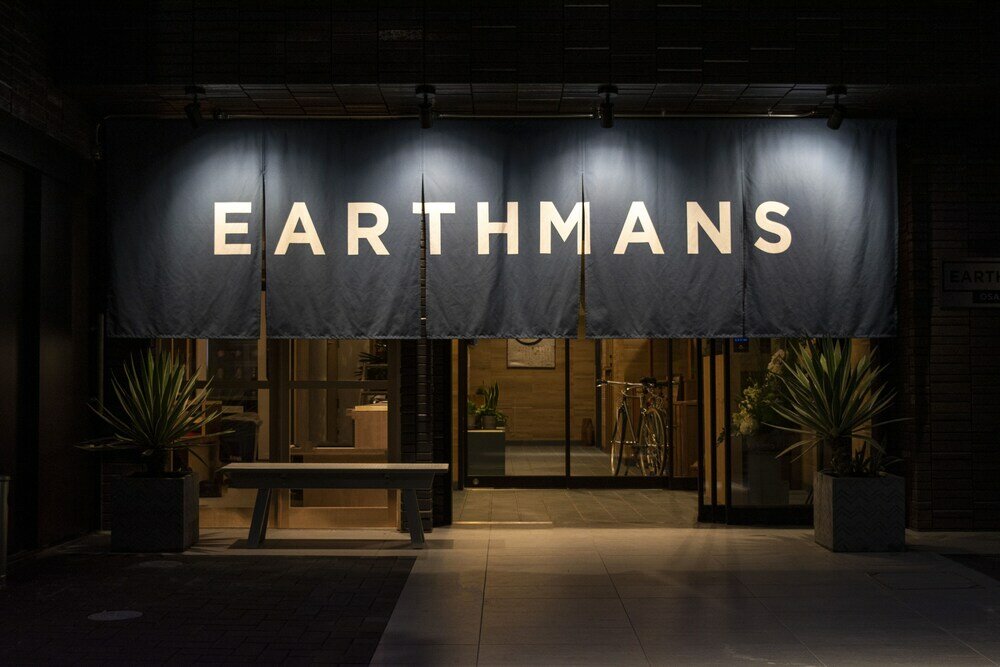 Фото Earthmans Osaka-Jo
