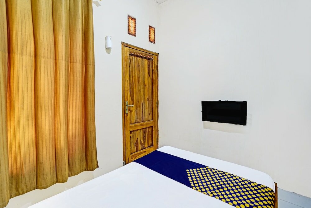 Фото Spot On 91824 Rumah Kaloka Syariah