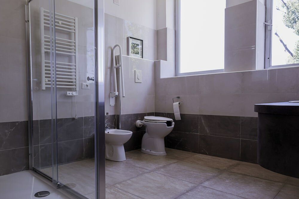 Фото Queen Hotel