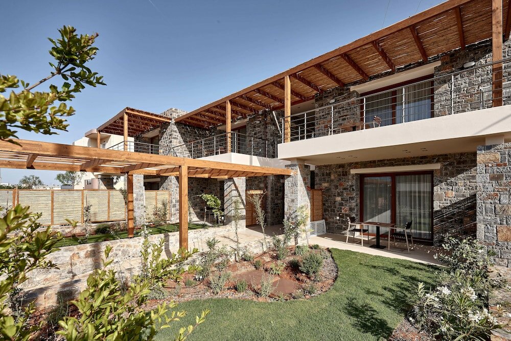 Фото Volta Suites and Villas