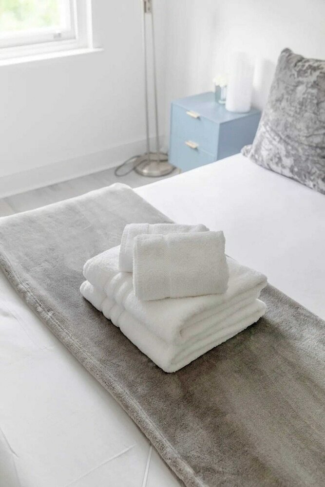 Фото Chic & Peaceful 2bd Flat - Hampstead