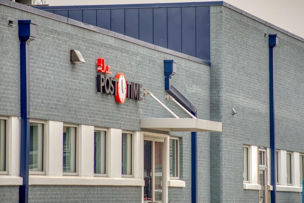 Фото Post Time Inn