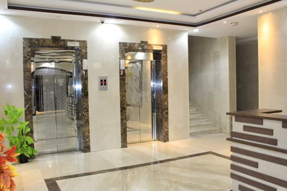 Фото Jawharet Al- Nazla Apartment Hotel