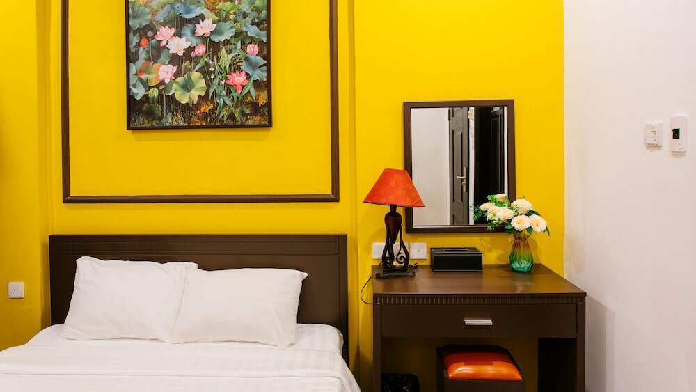 Фото Lotus Village Hotel