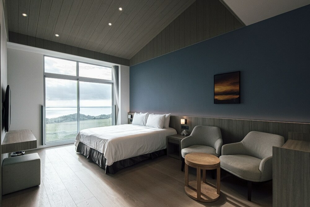 Фото Sunlight on the peninsula