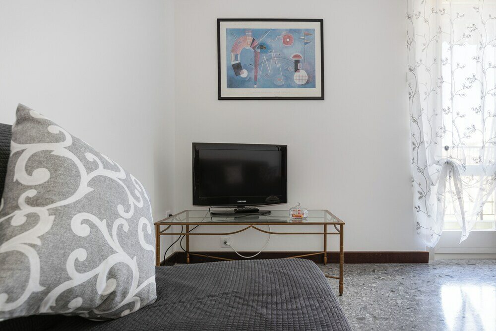 Фото The Black Swan