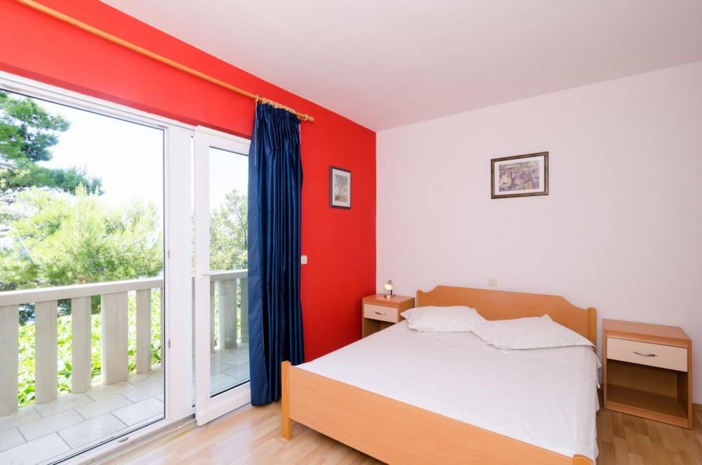 Фото Apartments Plavac Mali