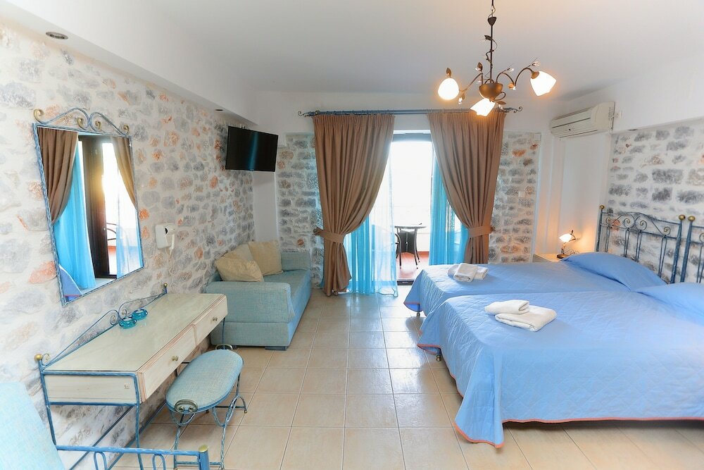 Фото Vathi Hotel