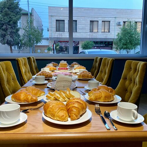 Внешний вид отеля Bristol Hotel Tashkent в Ташкенте, фото 3