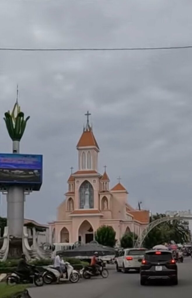 Catholic church Nhà thờ Phụng Hiệp, Hậu Giang Province, photo