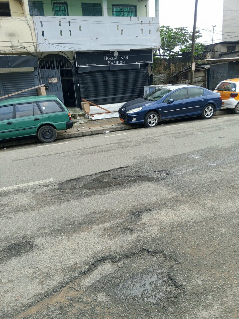 Management company Horlan Kha, Douala, photo