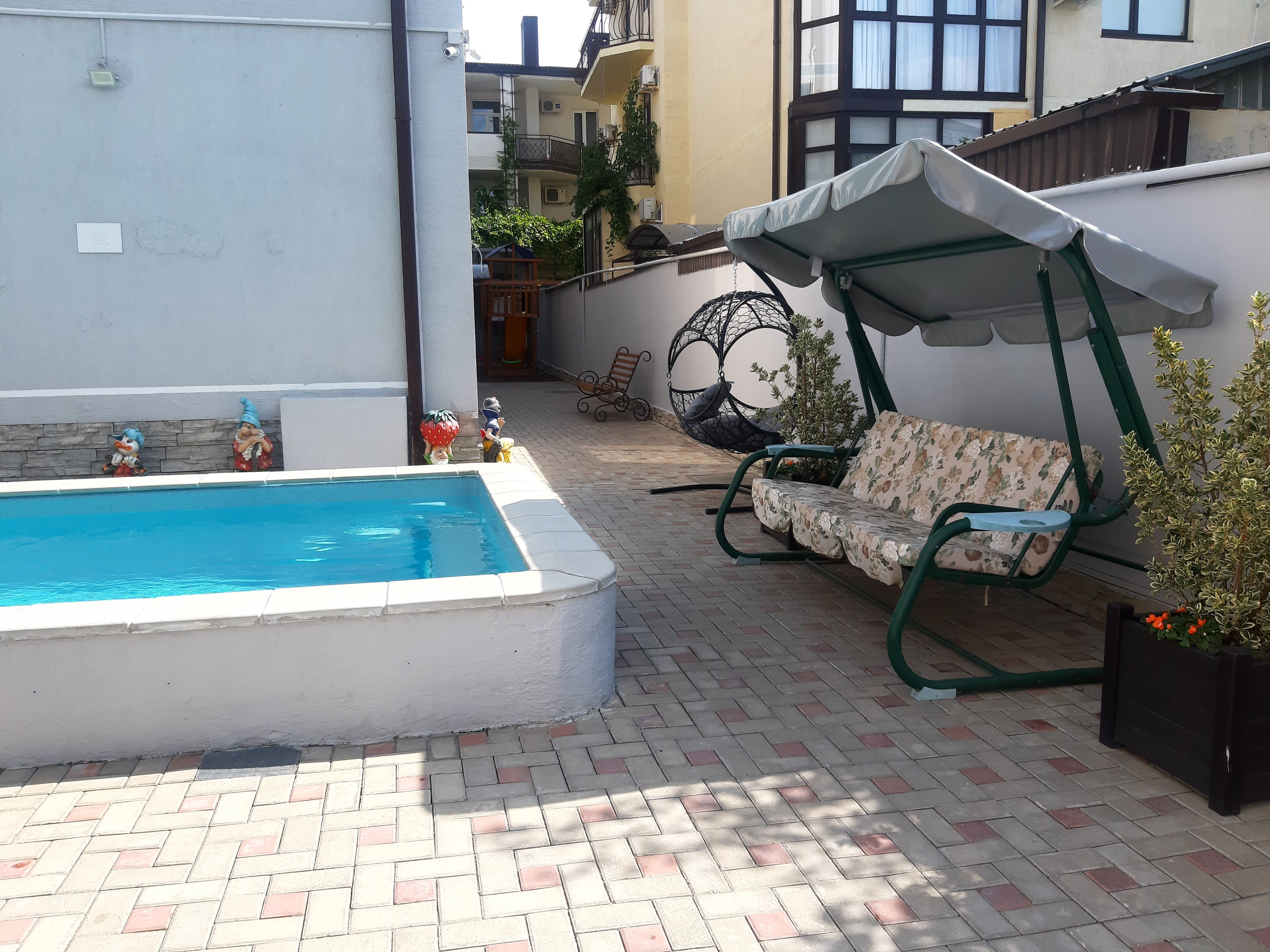 Фото отеля 2