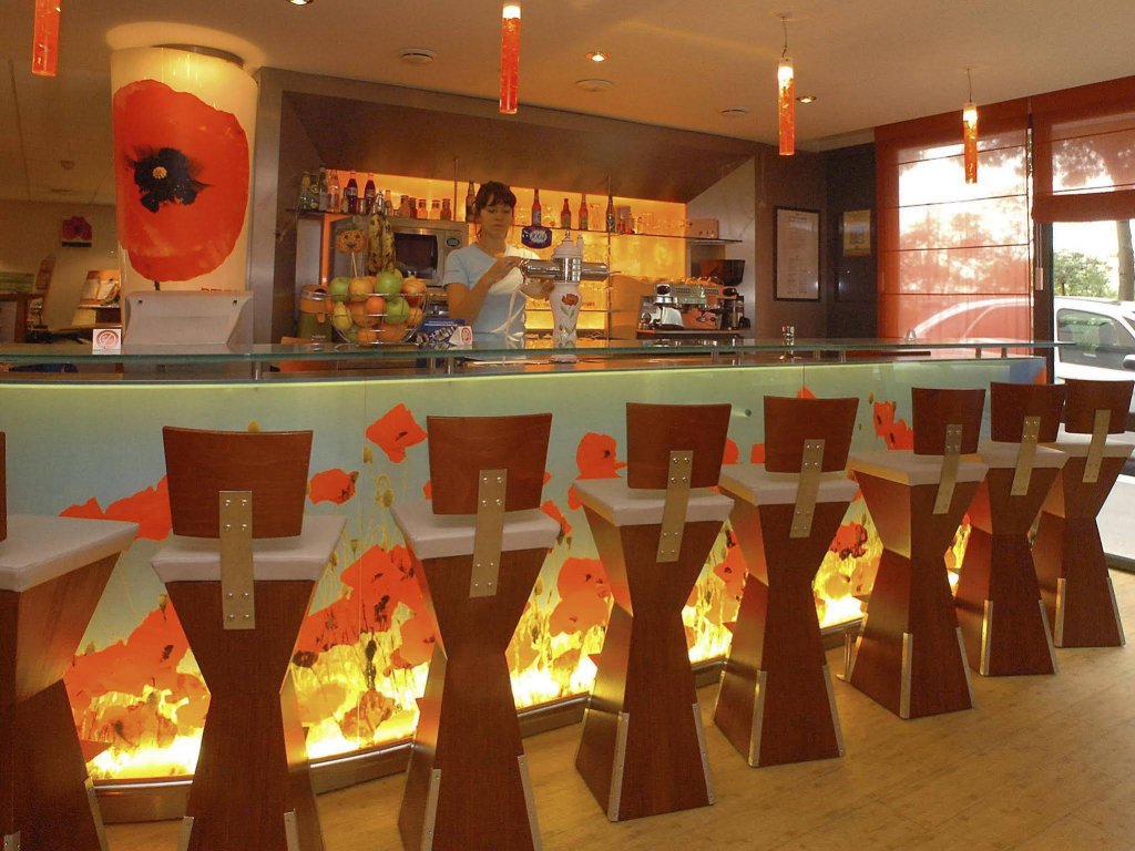 Фото ibis Rouen Centre Champ-de-Mars