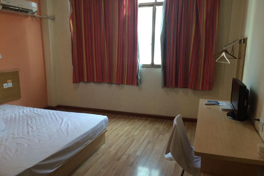 Фото 7 Days Inn Hengyang Jiefang West Road Nanhua University Branch