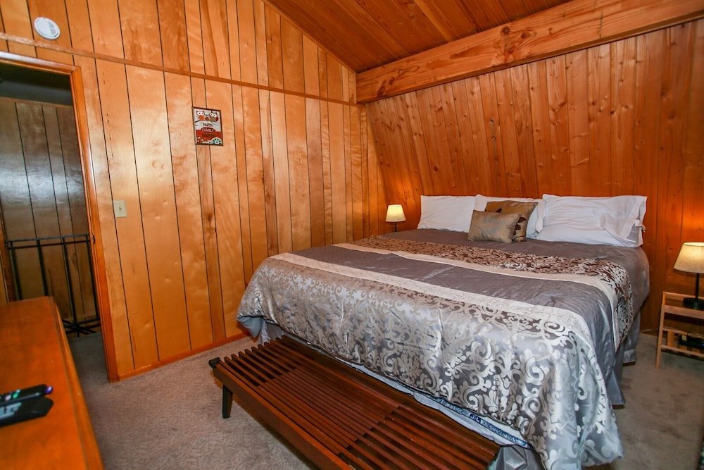 Фото Cozy Bear Cottage