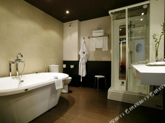 Фото Sercotel Madrid Aeropuerto