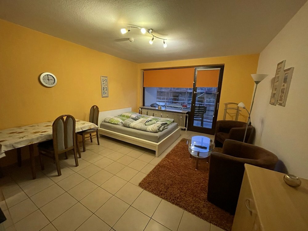 Hotel Schöne einfache Zimmer in Oldenburg, Oldenburg, photo