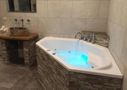 Фото Hotel De Vrouwe Van Stavoren