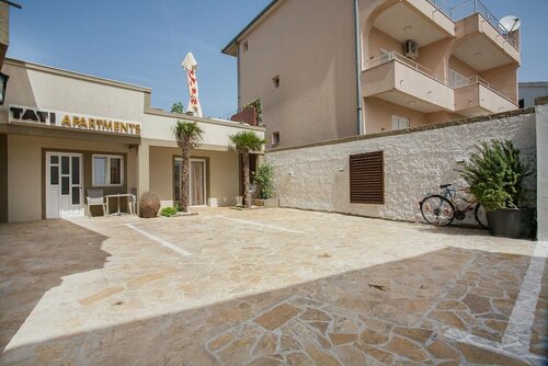 Гостиница Apartments Tati в Улцине