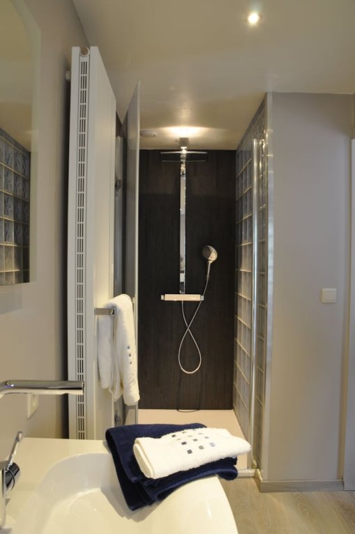 Фото B Guesthouse