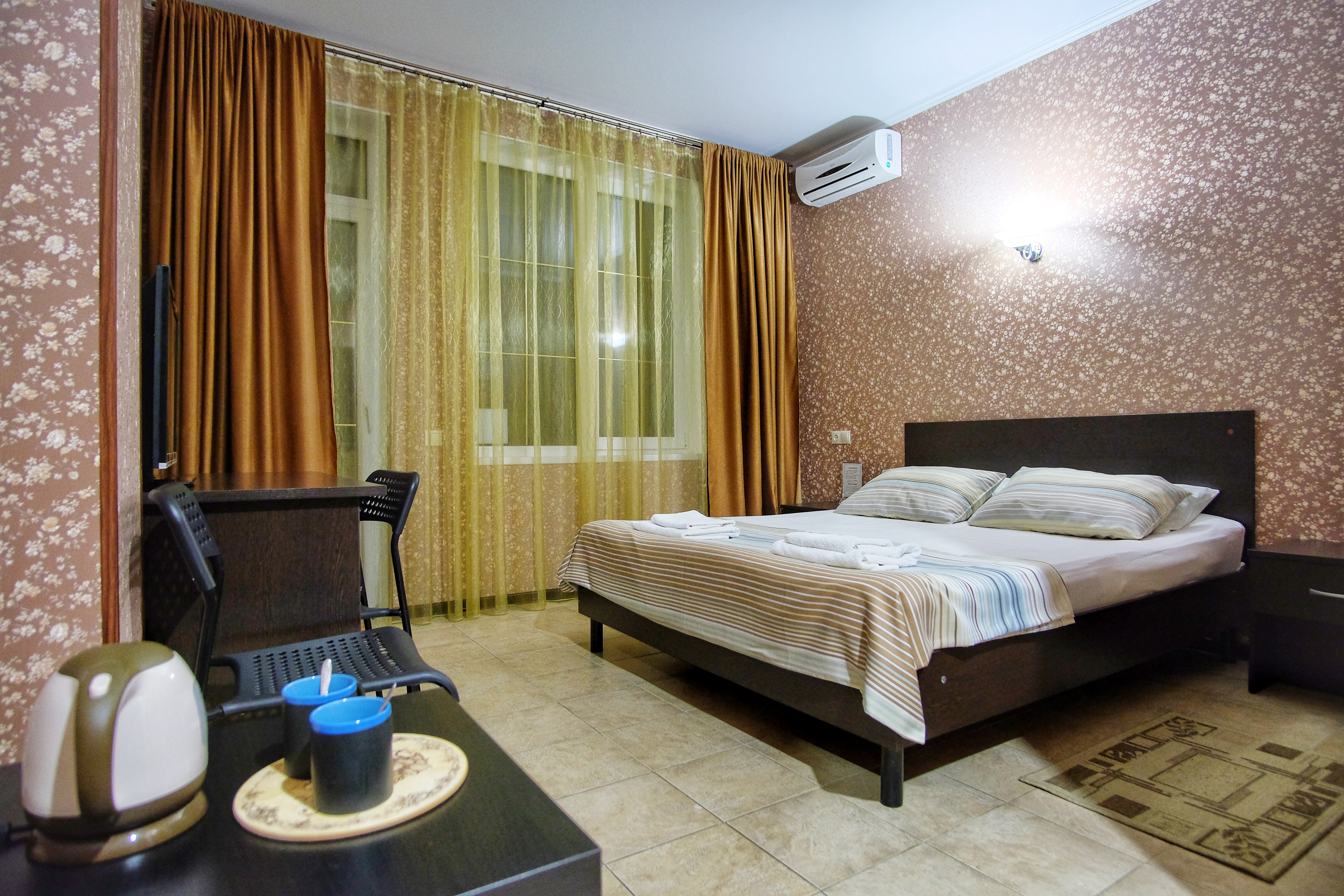 Фото отеля 2