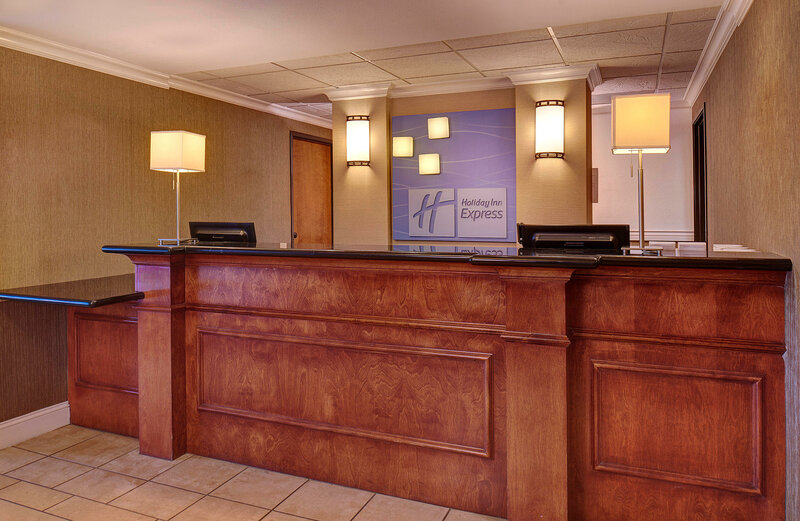 Гостиница Holiday Inn Express Hotel & Suites San Diego-Sorrento Valley, an Ihg Hotel