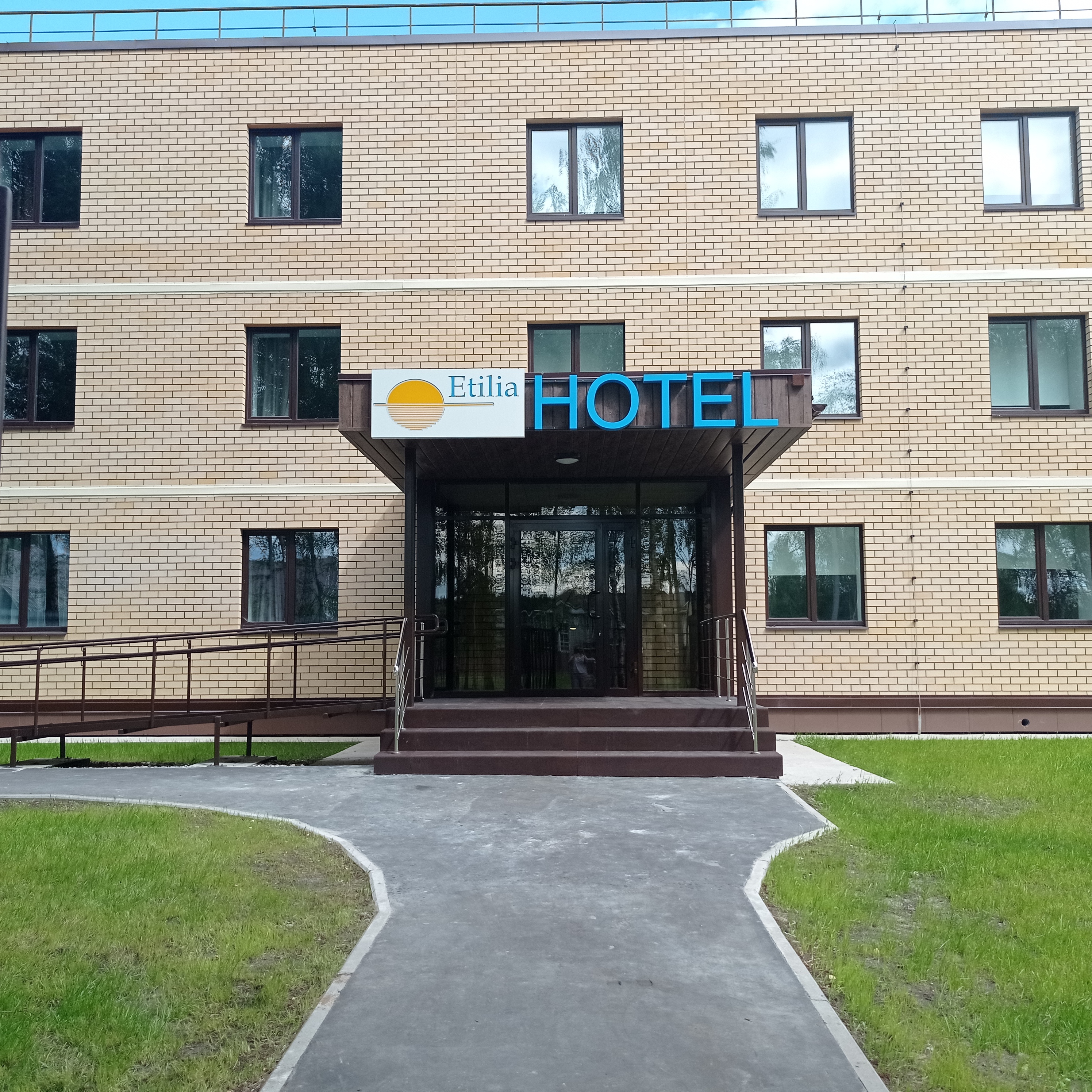 Фото отеля 1