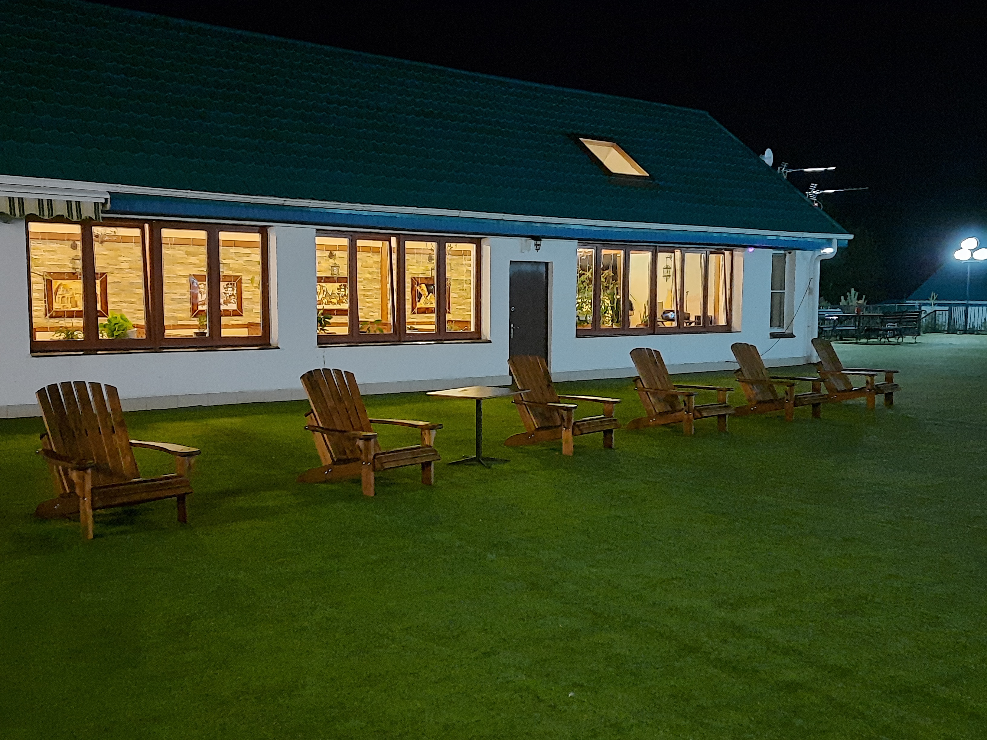 Фото отеля 2