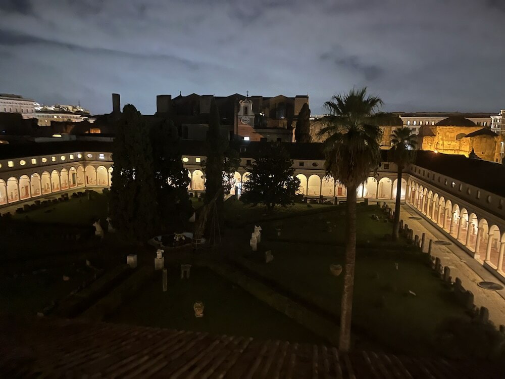 Фото Camere con vista sul Chiostro Di Michelangelo