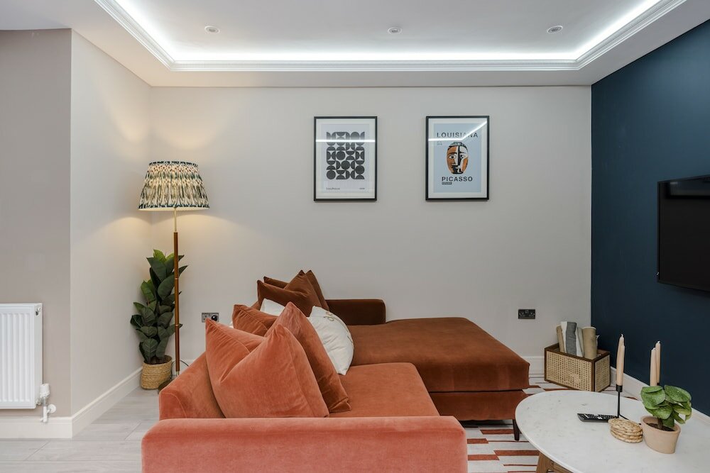 Фото Your Apartment Shepherd's Bush