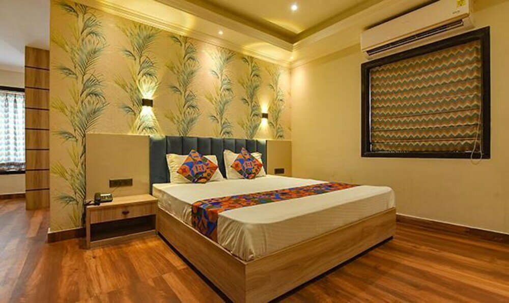 Фото Fabhotel Clive Regency Lovelock