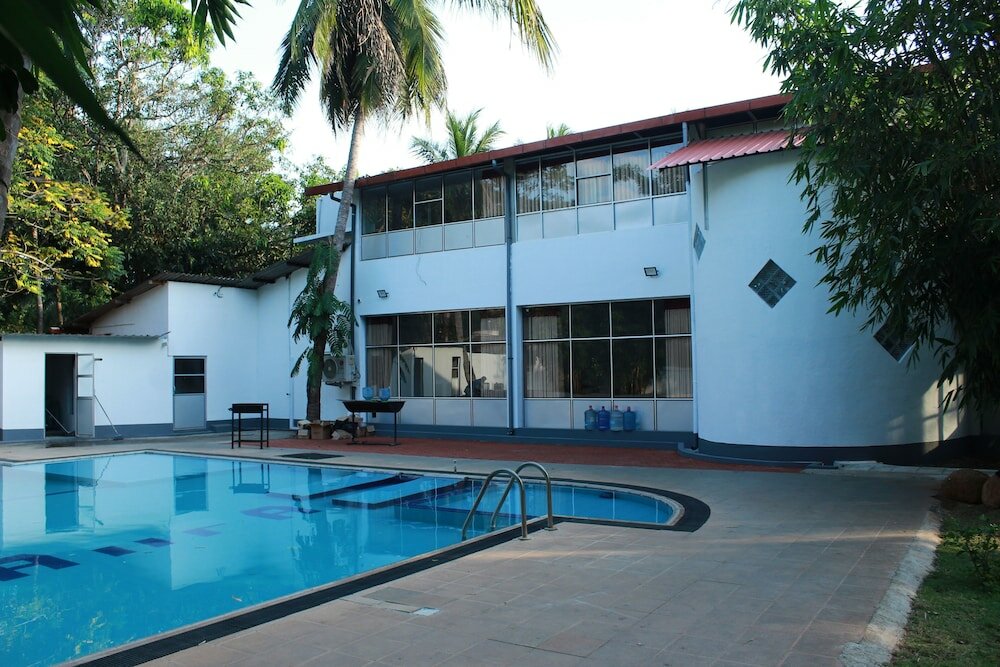 Фото Ananthi Hotels