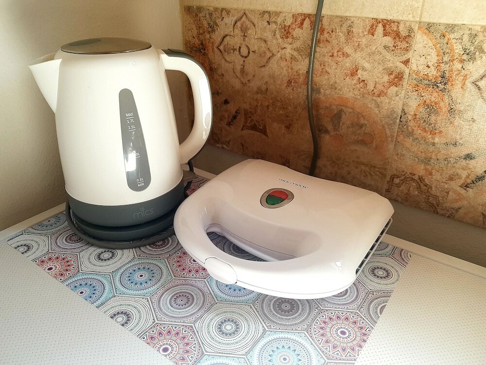 Фото Emmanouil Airport Beach Apartment