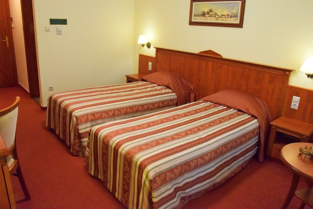 Фото Gereby Kuria Hotel es Lovasudvar