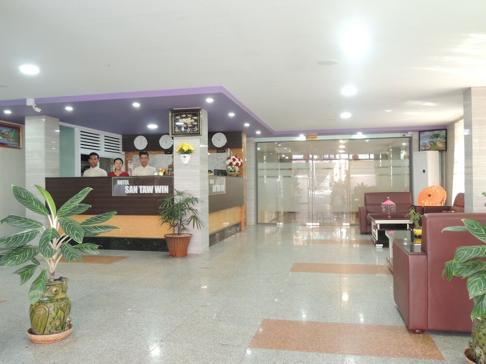 Фото Hotel San Taw Win