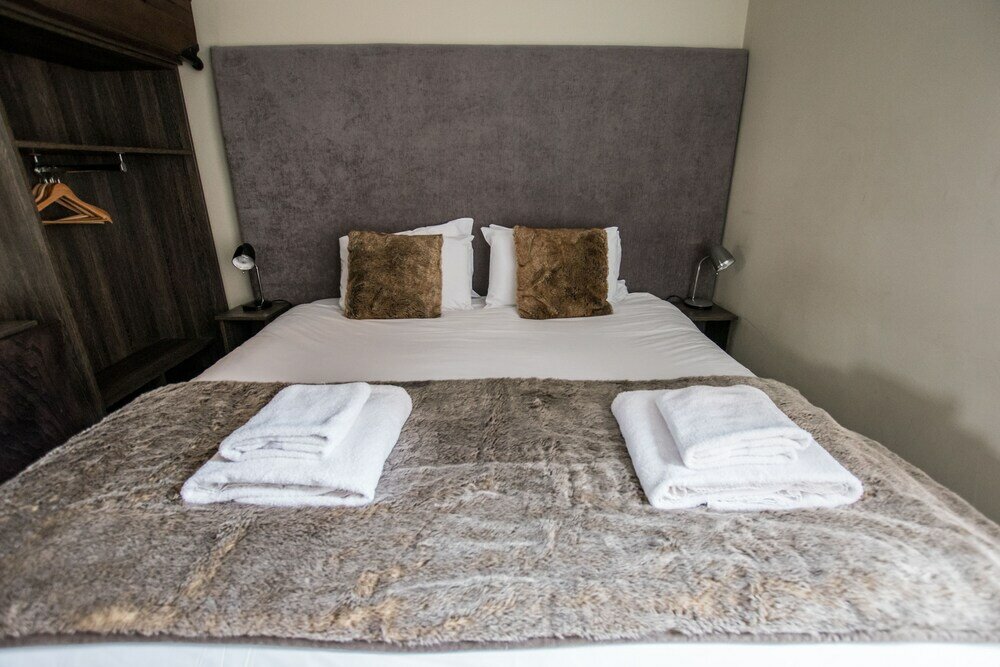 Фото 50 Bootham Crescent