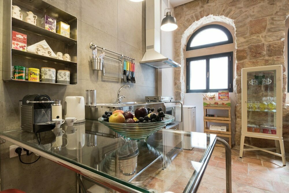 Hotel Best Location Jerusalem Stone Apartment, Jerusalem, photo