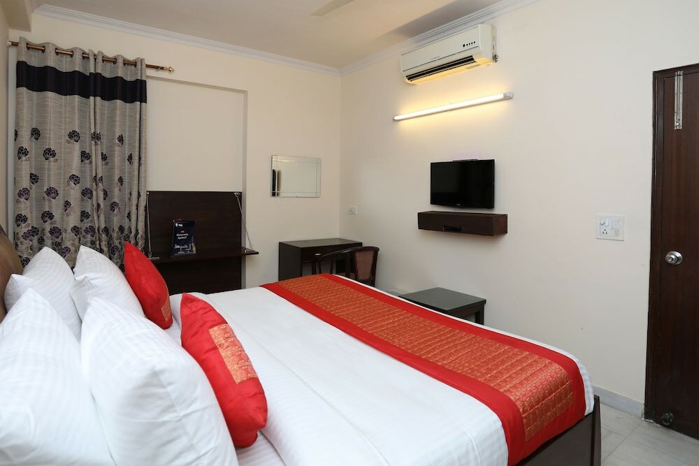 Фото Oyo 9299 Dlf Phase 4