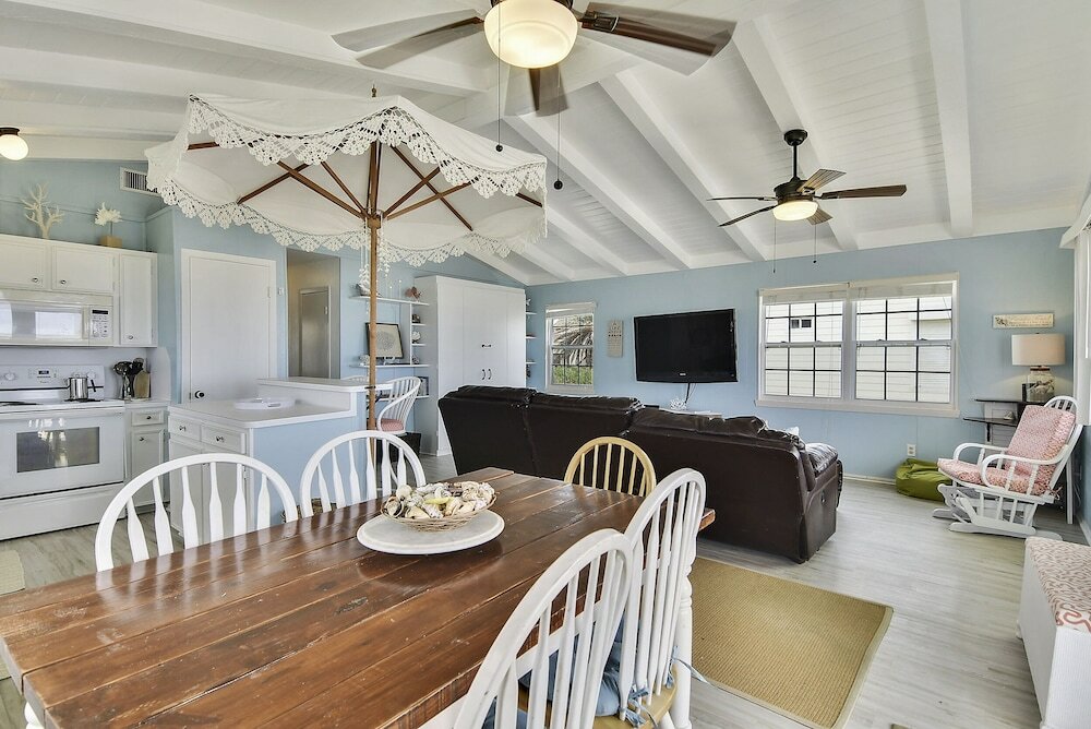 Фото Paradise Found