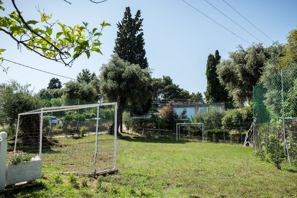 Фото Aloe Apartments by Konnect, 500m from Dassia Beach