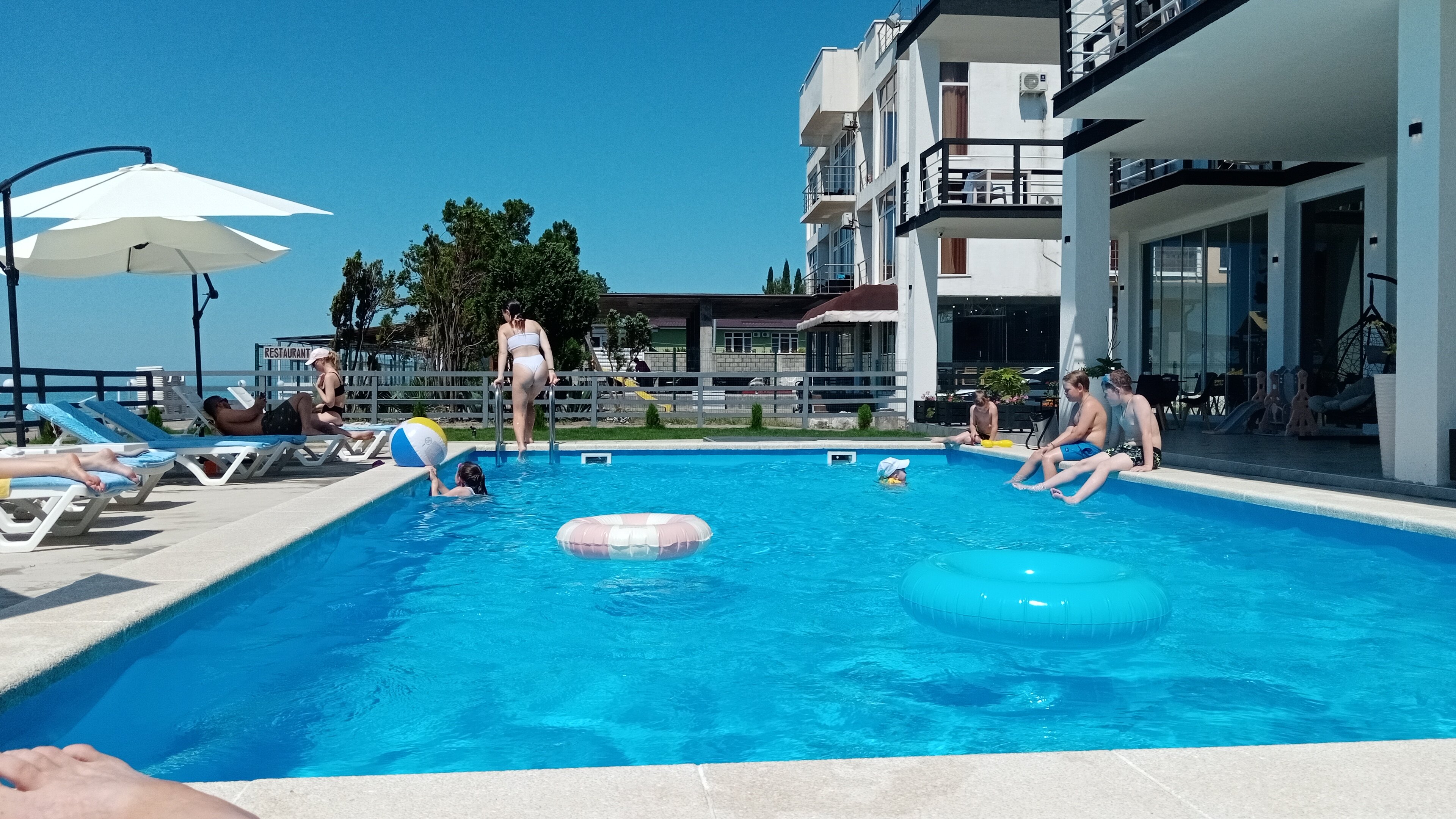 Фото Green Land Hotel